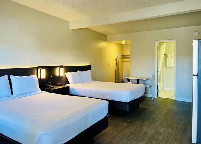 6 Sierra Vista, Az Huachuca Hotel