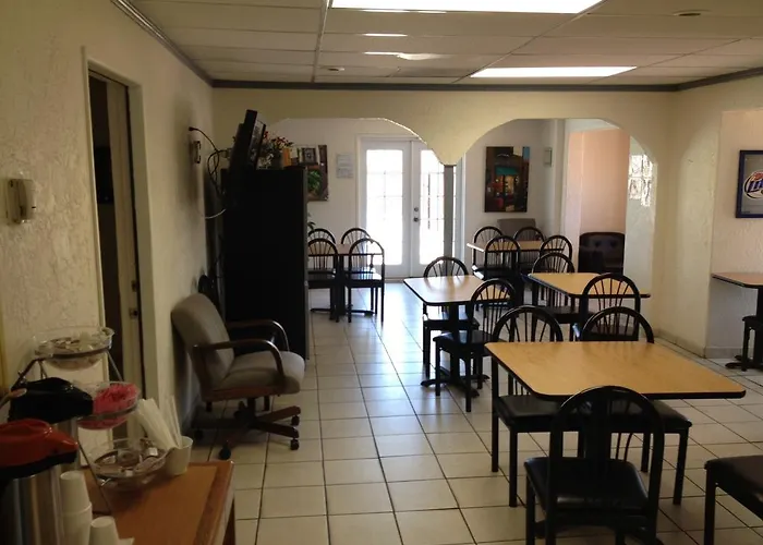 6 Sierra Vista, Az Huachuca Hotel 3*